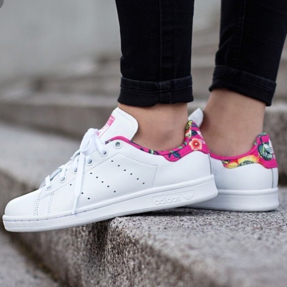 adidas Shoes - Floral Stan smith